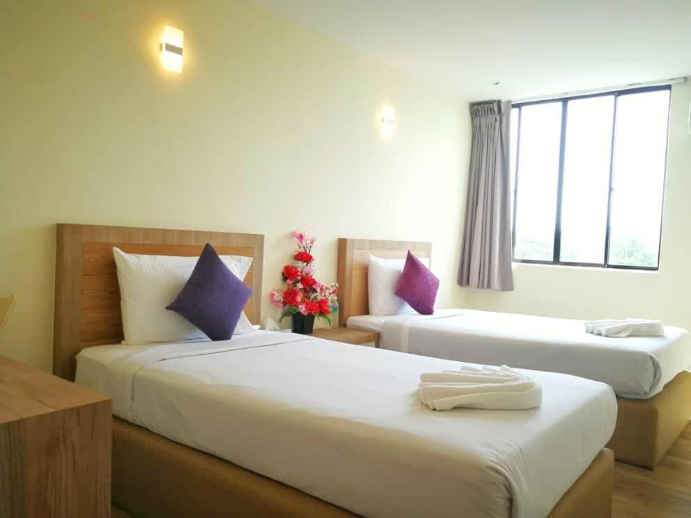 Merilton Hotel Sungai Petani Ngoại thất bức ảnh